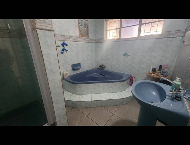 3 BEDROOM HOUSE FOR SALE IN VANDERBIJLPARK SW 1